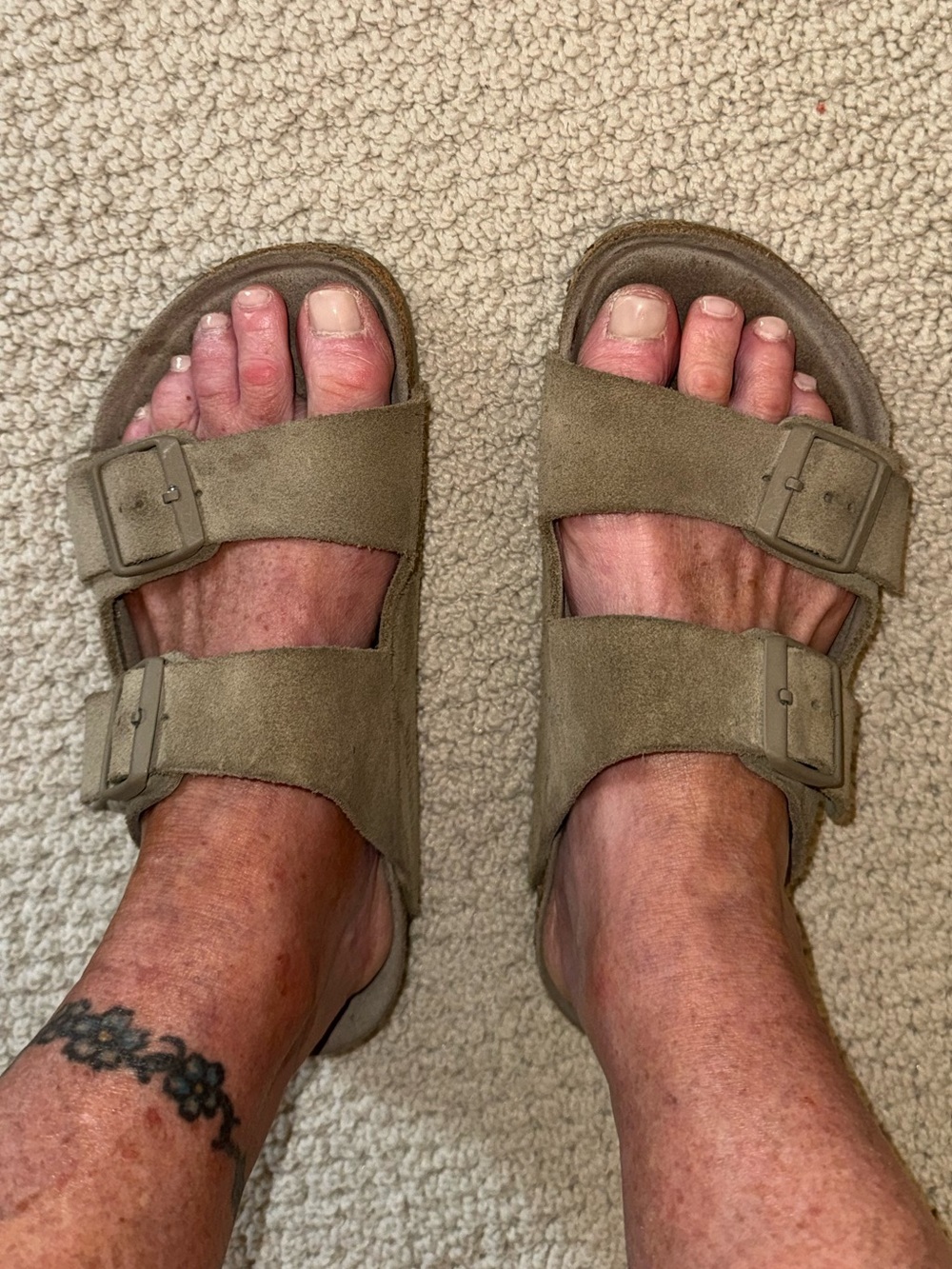 Tan suede Birkenstocks w soft footbed. Size 38- 7.5- used & in great condition